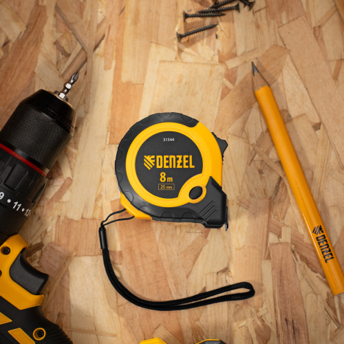 Рулетка 8м х 25мм, двухкомп. корпус, кнопка-пауза Denzel по ценам производителя в Уфе с доставкой по всей России