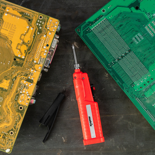 Паяльник беспроводной 4.5 В, 8 Вт, 350°С, припой 10 г, работа от элементов питания 3хАА Matrix по ценам производителя в Уфе с доставкой по всей России