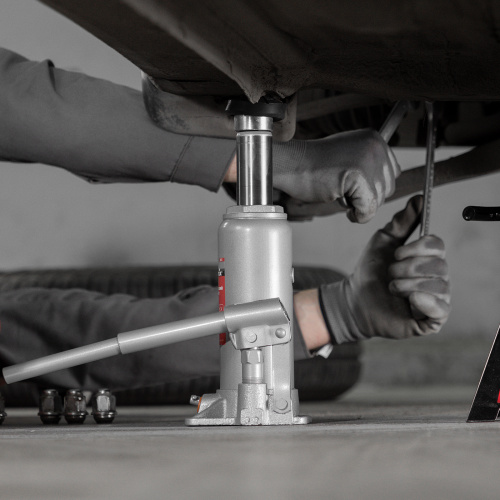 Домкрат гидравлический бутылочный, 6 т, h подъема 216-413 мм Matrix по ценам производителя в Уфе с доставкой по всей России