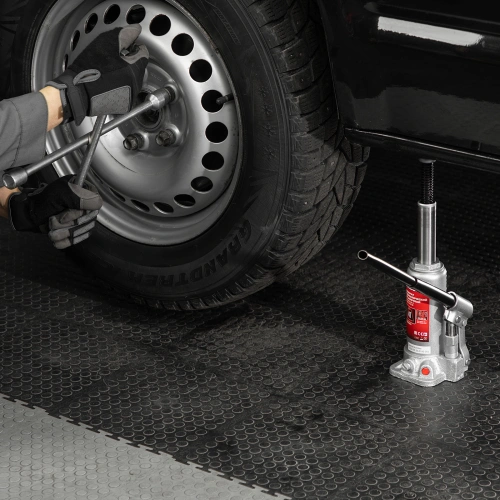 Домкрат гидравлический бутылочный, 4 т, высота подъема 194-372 мм, в пластиковый кейсе Matrix по ценам производителя в Уфе с доставкой по всей России