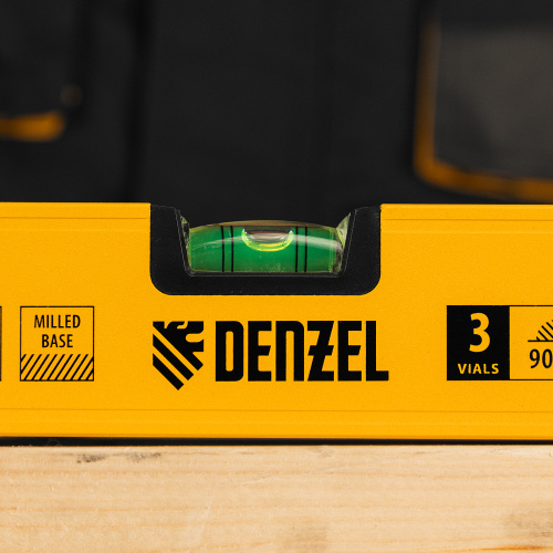 Уровень алюминиевый, магнит, фрезерованный, 3 глазка (1 зеркал.) 0,5 мм/м, 800 мм Denzel по ценам производителя в Уфе с доставкой по всей России