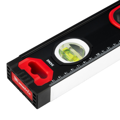 Уровень алюминиевый, усиленный, фрезерованный, 3 глазка, двухкомпонентные рукоятки, 800 мм Matrix по ценам производителя в Уфе с доставкой по всей России