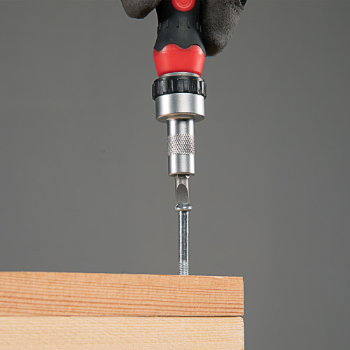 Отвертка реверсивная с набором бит и насадок торцевых, CrV, 1/4, 16 шт Matrix по ценам производителя в Уфе с доставкой по всей России