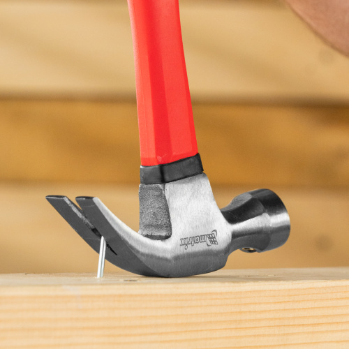 Молоток-гвоздодер optimal, 450 г, боек c магнитом, фибергласовая обрезиненная рукоятка Matrix по ценам производителя в Уфе с доставкой по всей России