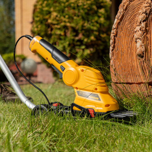 Ножницы-кусторез с телескопической штангой аккумуляторные G801E с акк. 7.2В Li-Ion 1.5 Ач Denzel по ценам производителя в Уфе с доставкой по всей России