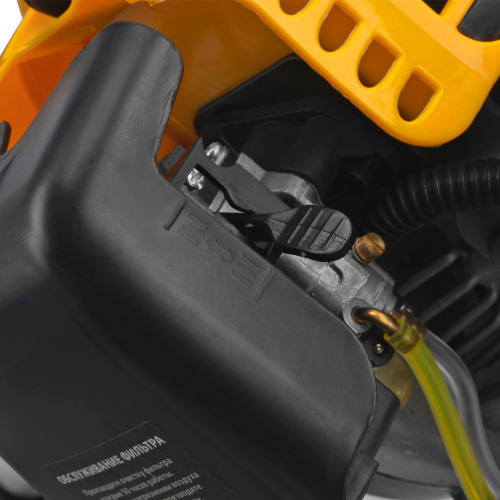 Триммер бензиновый DT-52E, 52 см3, неразъемная штанга, электростартер, состоит из 2 частей Denzel по ценам производителя в Уфе с доставкой по всей России