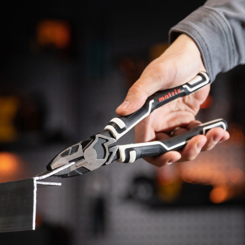 Плоскогубцы комбинированные 210 мм, усиленная система, Pro Matrix по ценам производителя в Уфе с доставкой по всей России