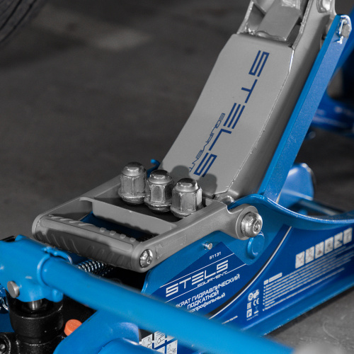 Домкрат гидравлический подкатной, поворотная рукоятка, 2 т, Low Profile, 100-350 мм Stels по ценам производителя в Уфе с доставкой по всей России