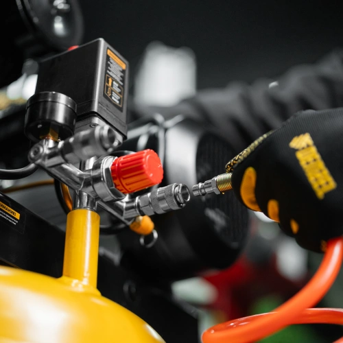 Компрессор воздушный BCV2200/100V, ременный привод , 2.3 кВт, 100 литров, 440 л/мин Denzel по ценам производителя в Уфе с доставкой по всей России