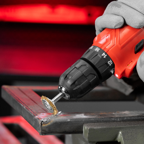 Щетка для дрели, 30 мм, плоская со шпилькой, латунированная витая проволока Matrix по ценам производителя в Уфе с доставкой по всей России