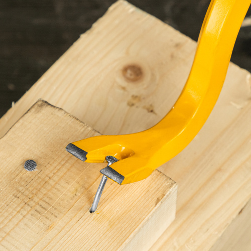 Лом-гвоздодер, 900 мм, шестигранный 19 мм, окрашенный, сталь 65 Denzel по ценам производителя в Уфе с доставкой по всей России