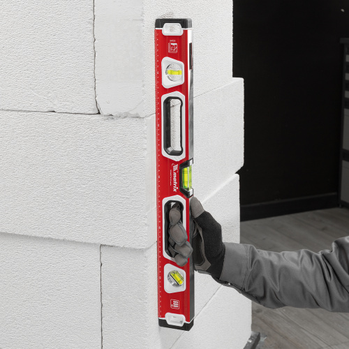 Уровень алюминиевый, магнит, фрезерованный, 3 глазка (1 зеркальный) двухкомпонентные рукоятки, 600 мм Matrix по ценам производителя в Уфе с доставкой по всей России