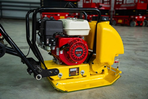 Виброплита 70 кг, 10,5кН (Honda) бак, коврик, колесный комплект TOR C-60T по ценам производителя в Уфе с доставкой по всей России
