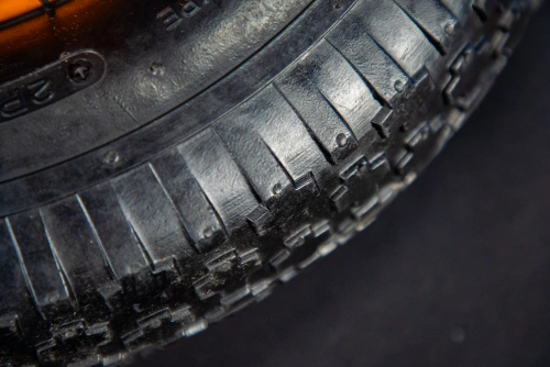 Колесо пневматическое резиновое 387 мм 4.00-8 (подшипник 12 мм) по ценам производителя в Уфе с доставкой по всей России