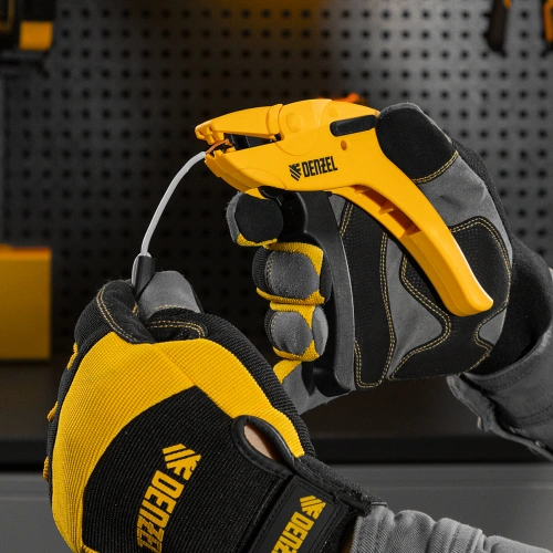 Щипцы для зачистки электропроводов, сечением 0,2-6 мм2, функция обрезания проводов Denzel по ценам производителя в Уфе с доставкой по всей России