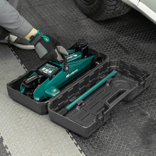 Домкрат гидравлический подкатной, 2 т, 127-330 мм, в пласт. кейсе Сибртех по ценам производителя в Уфе с доставкой по всей России