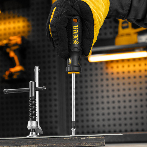 Набор отверток, 2 шт., PH+SL, S2, 3к рукоятка Denzel по ценам производителя в Уфе с доставкой по всей России