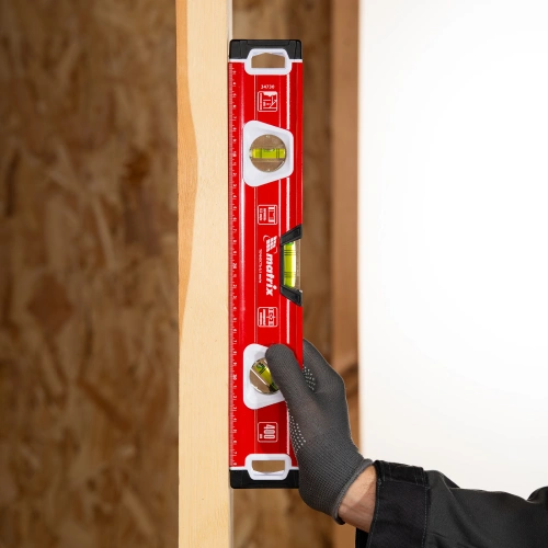 Уровень алюминиевый, магнит, фрезерованный, 3 глазка (1 зеркальный) 400 мм Matrix по ценам производителя в Уфе с доставкой по всей России