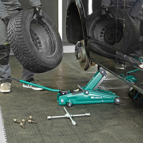 Домкрат гидравлический подкатной, 3 т, 135-400 мм Сибртех по ценам производителя в Уфе с доставкой по всей России