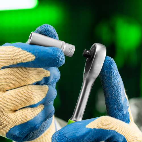 Ключ-трещотка 1/4", 45 зубьев, с быстрым сбросом, матовый хром Сибртех по ценам производителя в Уфе с доставкой по всей России