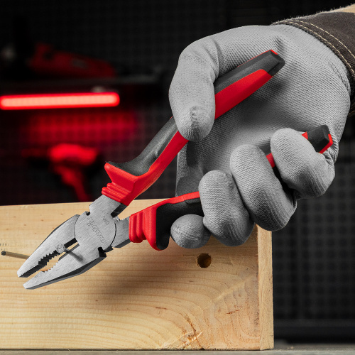 Плоскогубцы комбинированные, 200 мм, хром-ванадий, двухкомпонентные рукоятки Matrix по ценам производителя в Уфе с доставкой по всей России