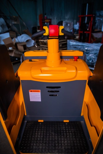 Тележка электрическая 2000 кг 1150 мм XILIN CBD20L с закрытой платформой 24/280 В/Ач по ценам производителя в Уфе с доставкой по всей России