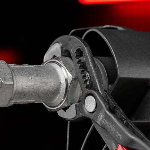 Клещи переставные 180 мм, кнопочный механизм, хром-ванадий, обливные рукоятки Matrix по ценам производителя в Уфе с доставкой по всей России