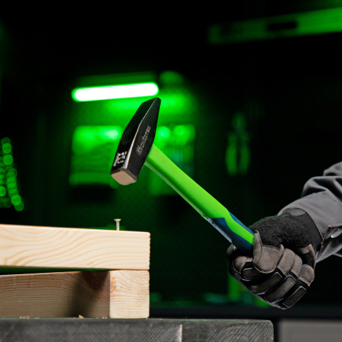 Молоток слесарный, 400 г, фибергласовая обрезиненная рукоятка Сибртех по ценам производителя в Уфе с доставкой по всей России