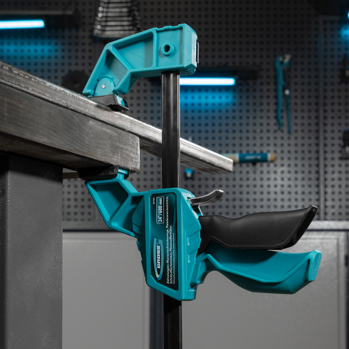 Струбцина реечная, быстрозажимная, пистолетного типа, пошаговый механизм, пластиковый корпус, 600мм Gross по ценам производителя в Уфе с доставкой по всей России