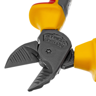 Бокорезы, диэлектрические рукоятки, до 1000 В, трехкомпонентные рукоятки, 180 мм Denzel по ценам производителя в Уфе с доставкой по всей России