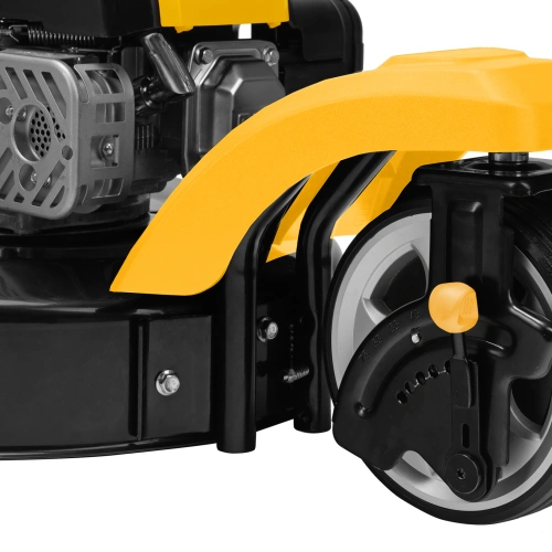 Бензиновая газонокосилка GLT-460SP-T, Trike 149 см3, 46 см, привод, панель, 60л Denzel по ценам производителя в Уфе с доставкой по всей России