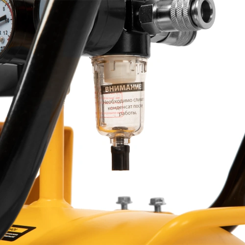 Компрессор безмасляный, малошумный  DLS 2250/100, 2250 Вт, 3x750, 100 л, 410 л/мин блок управления/ Denzel по ценам производителя в Уфе с доставкой по всей России