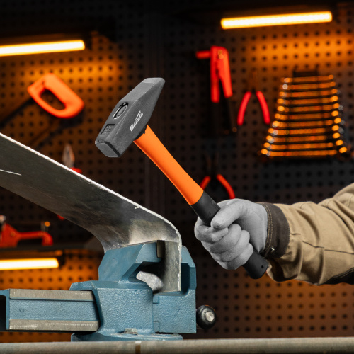 Молоток слесарный, 1000 г, фибергласовая обрезиненная рукоятка Sparta по ценам производителя в Уфе с доставкой по всей России