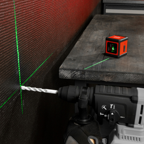 Лазерный уровень XQB GREEN Basic SET, 20 м, зеленый луч, батарейки, резьба 1/4" MTX по ценам производителя в Уфе с доставкой по всей России
