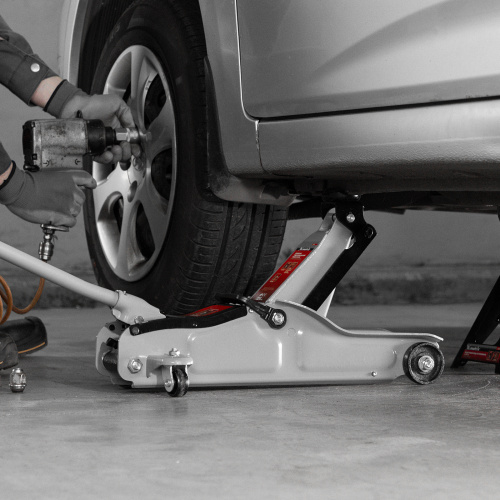 Домкрат гидравлический подкатной 2 т в пластиковом кейсе 85-330 мм. Low Profile Matrix по ценам производителя в Уфе с доставкой по всей России