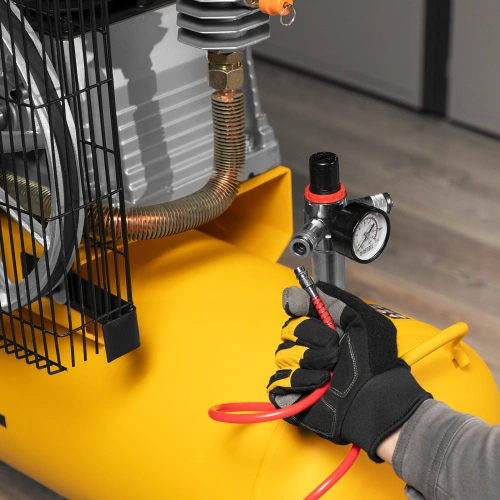 Компрессор воздушный, ременный привод BCI4000-T/100, 4.0 кВт, 100 литров, 690 л/мин Denzel по ценам производителя в Уфе с доставкой по всей России