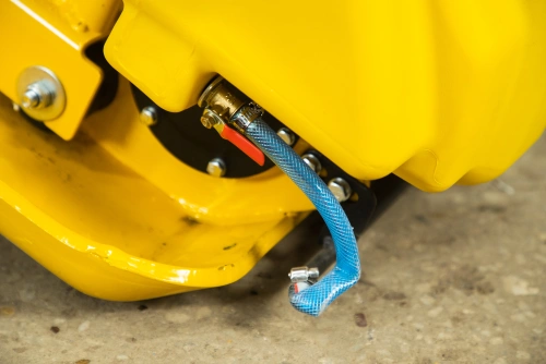 Виброплита 85 кг, 13кН (Honda) бак, коврик, колесный комплект TOR T-80 по ценам производителя в Уфе с доставкой по всей России