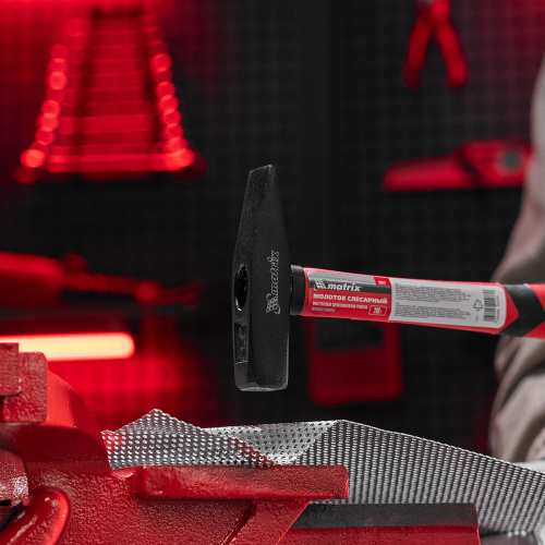 Молоток слесарный, 200 г, фибергласовая обрезиненная рукоятка Matrix по ценам производителя в Уфе с доставкой по всей России