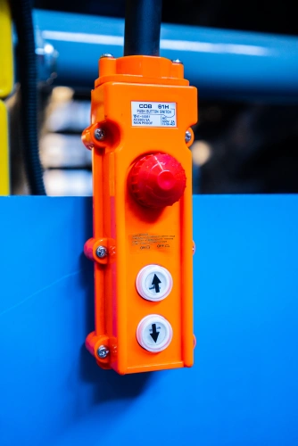 Подъемник ножничный передвижной аккумуляторный 500 кг, 12/14 м, 24/85 В/Ач TOR SJY-0,5-12 DC по ценам производителя в Уфе с доставкой по всей России