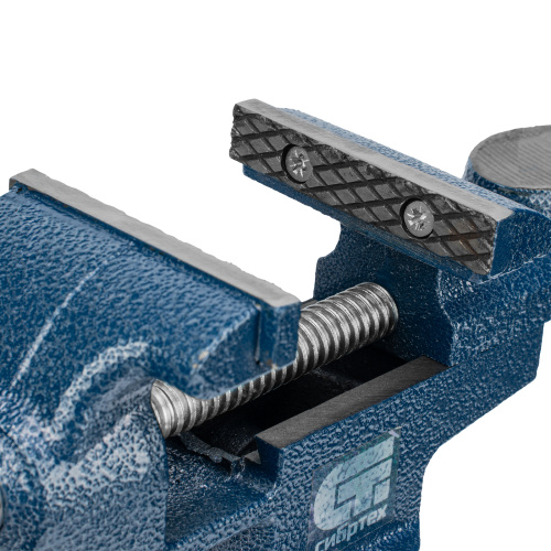 Тиски слесарные, настольные, поворотные, ширина рабочих губок 65 мм, наковальня Сибртех по ценам производителя в Уфе с доставкой по всей России