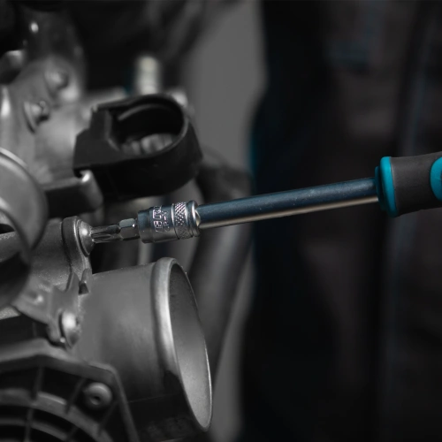 Набор инструментов, 1/2", 3/8", 1/4", CrV, 120 зубьев, 216 предметов Gross по ценам производителя в Уфе с доставкой по всей России