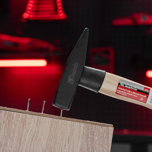 Молоток слесарный, 300 г, квадратный боек, деревянная рукоятка Matrix по ценам производителя в Уфе с доставкой по всей России