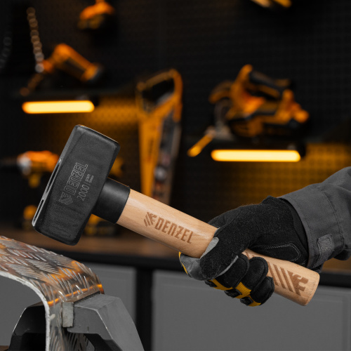 Кувалда, 2000 г, кованая головка, буковая рукоятка Denzel по ценам производителя в Уфе с доставкой по всей России