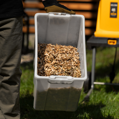 Измельчитель садовый электрический ECS-2700, 2700 Вт, 40 мм Denzel купить в Москве с доставкой по всей России | ProtosMarket.ru