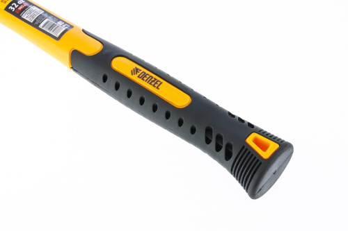 Киянка резиновая, 32 oz, черная резина, фибергласовая рукоятка Denzel по ценам производителя в Уфе с доставкой по всей России