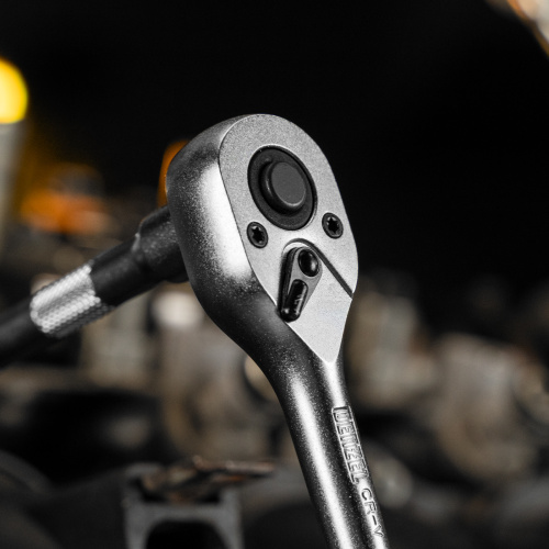 Ключ-трещотка 1/4", 90 зубьев, с быстрым сбросом, CrV Denzel по ценам производителя в Уфе с доставкой по всей России