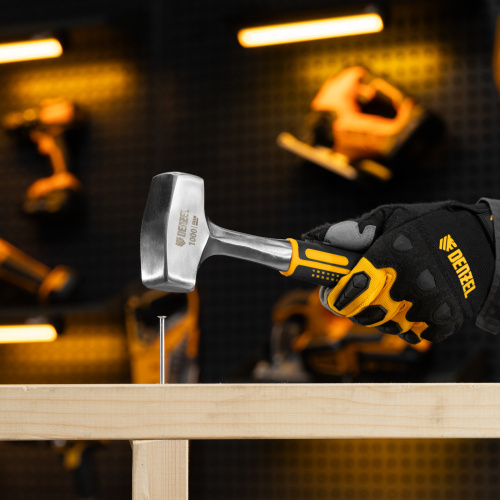 Кувалда 1 кг, цельнометаллическая, двухкомпонентная рукоятка Denzel по ценам производителя в Уфе с доставкой по всей России