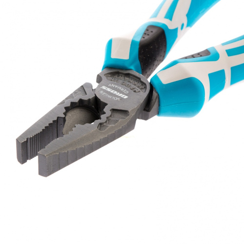 Плоскогубцы комбинированные 205 мм, трехкомпонентные рукоятки Gross по ценам производителя в Уфе с доставкой по всей России