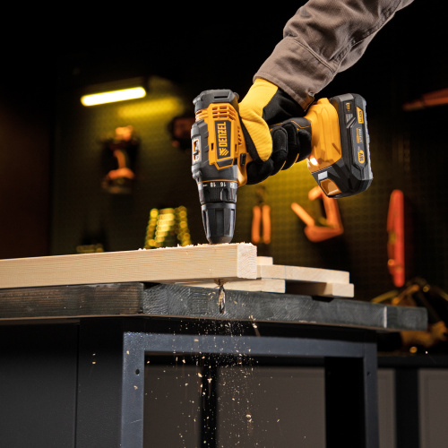 Дрель-шуруповерт аккумуляторная CDL-18-02BM, Li-Ion, 18 В, 2 аккумулятор Denzel по ценам производителя в Уфе с доставкой по всей России