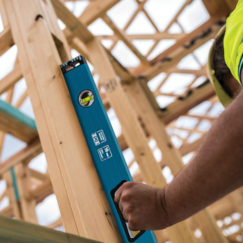 Уровень алюминиевый, 1200 мм, усиленный с ударопрочными заглушками, рукоятки, 3 глазка Gross по ценам производителя в Уфе с доставкой по всей России